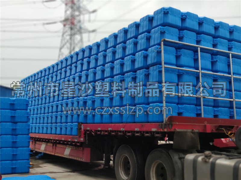 450平浮筒發(fā)往山東省濱州市應(yīng)用于某水庫(kù)碼頭浮橋工程4